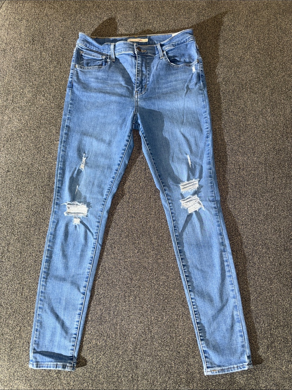 Levi's Light Blue Distressed Skinny Jeans - Women
